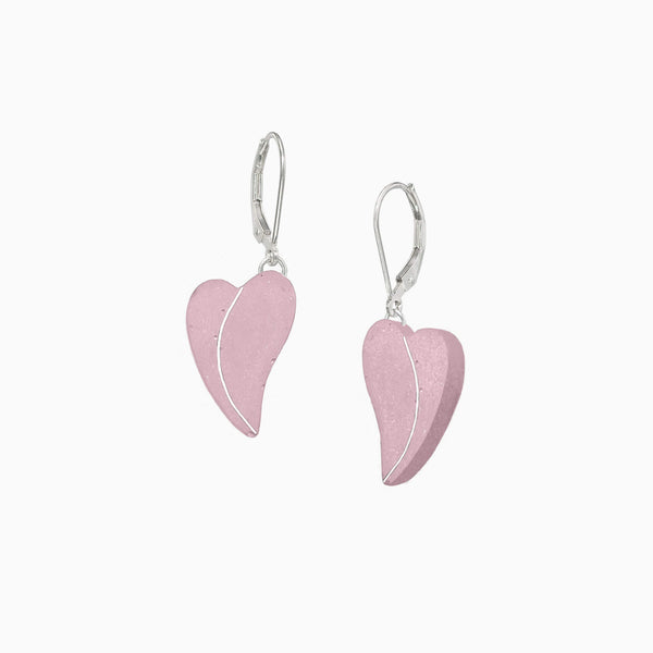 Concrete heart earrings in pink